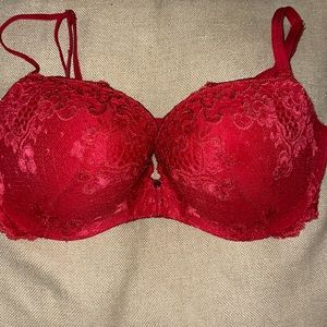 Victoria Secret sexy little things Red lace push up bra size 38D Very sexy